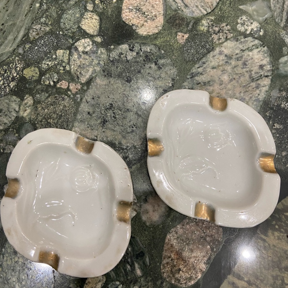 Set of (2) matching Occupied Japan small ashtrays